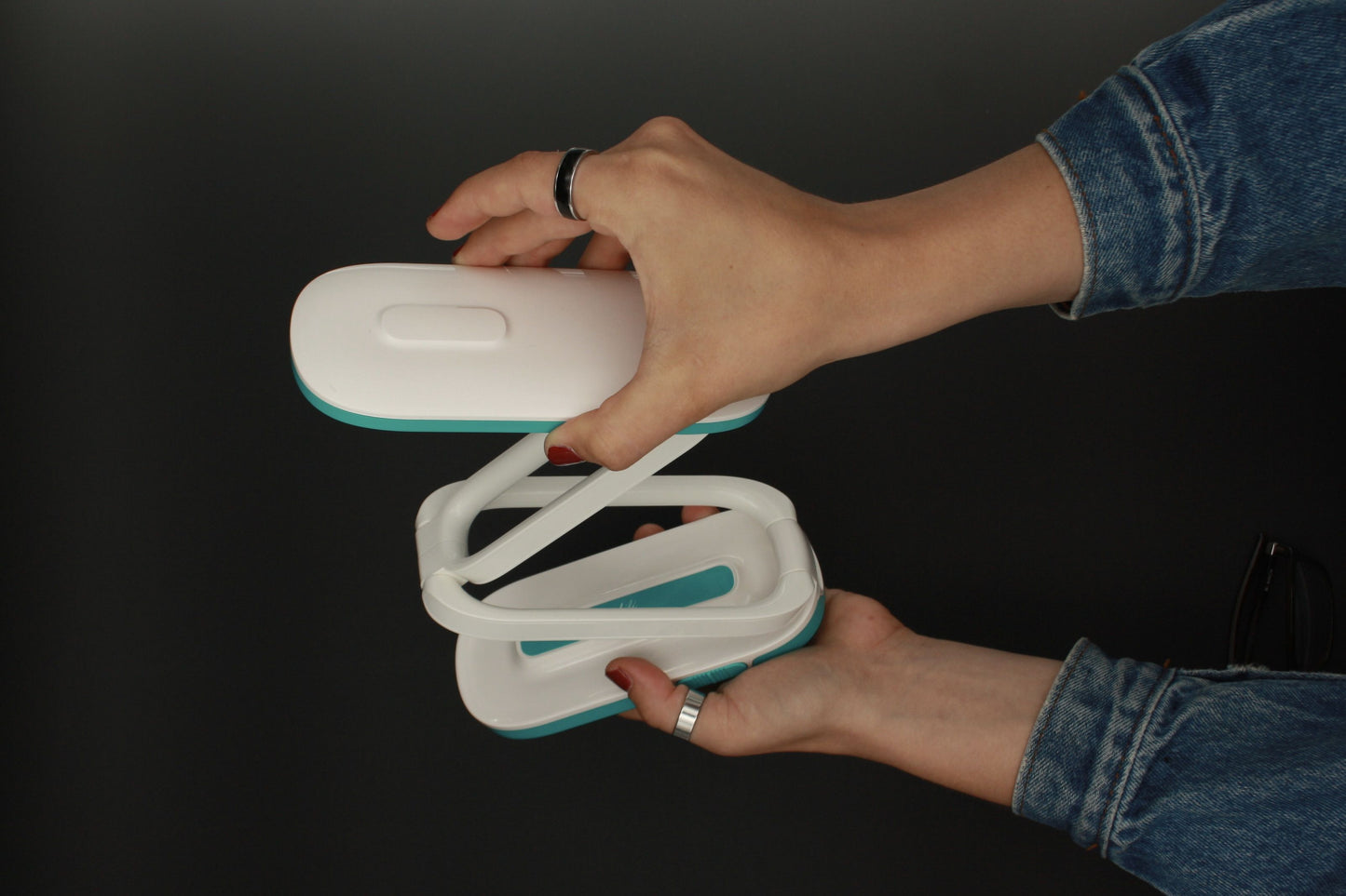 Lili Lamp Plus – Reduce Visual Stress for Dyslexic Readers