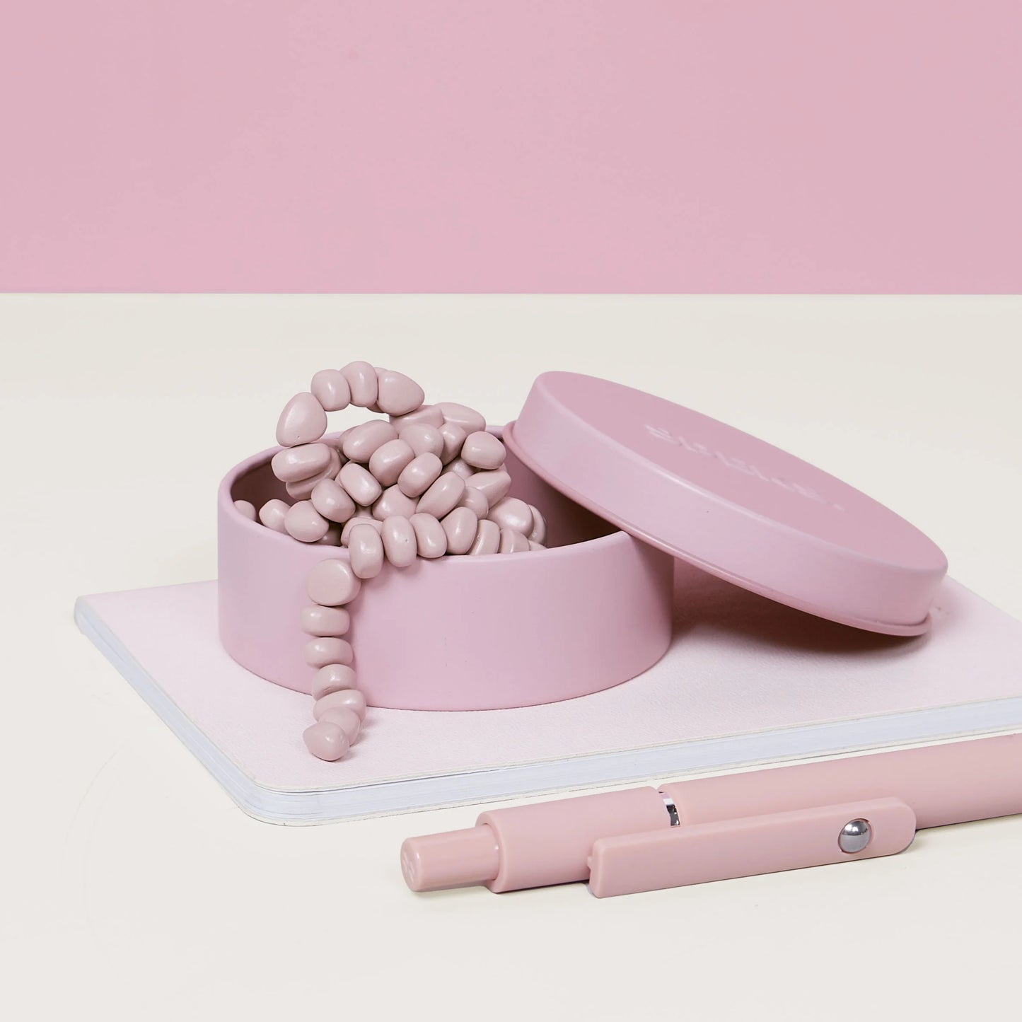 Speks. Mini Neutral Crags - Magnetic Fidget Putty