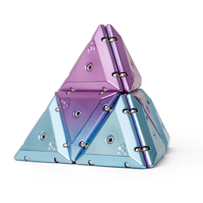Speks. Geode The Magnetic Fidget Chrome Pyramid