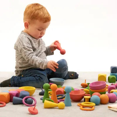 Rainbow Wooden Figures - Pk7 | The Dyslexia Shop