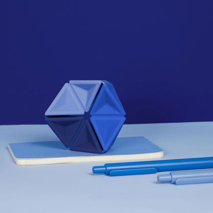 Speks. Pivot - The Silicone Flexagon